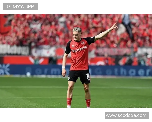 格雷茨卡的足球之路：从青涩少年到德甲明星的蜕变与成长