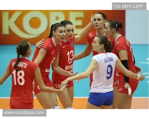 波兰女排与俄罗斯女排激战正酣谁能在国际赛场上笑到最后