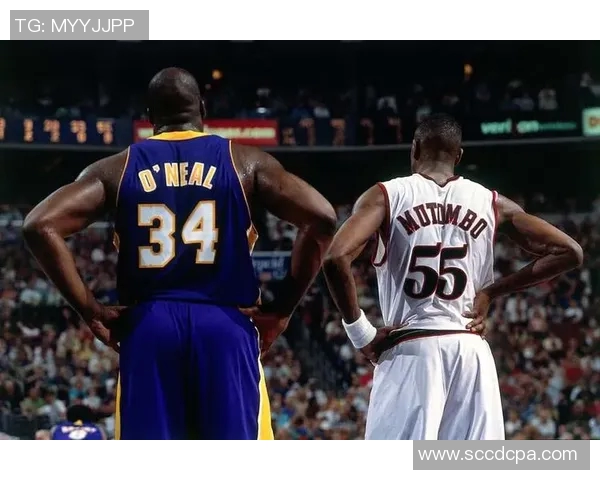 奥尼尔与穆托姆博对决数据分析揭示两位巨星的篮球风格差异