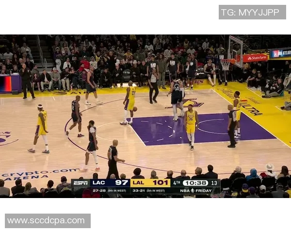 湖人对决快船精彩直播全程回顾与分析,尽在本场比赛中感受篮球魅力 湖人对决快船精彩直播全程回顾与分析,尽在本场比赛中感受篮球魅力